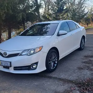 Toyota Camry, 2013