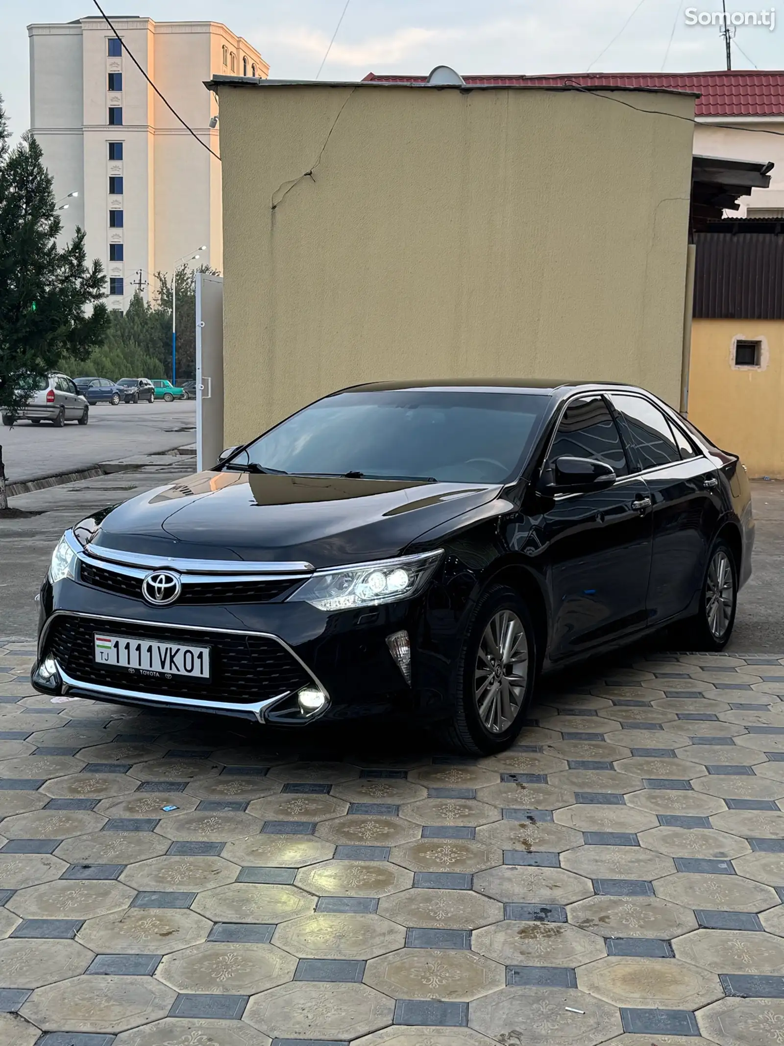 Toyota Camry, 2017-1