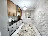 2-комн. квартира, 3 этаж, 60 м², 1мкр-8