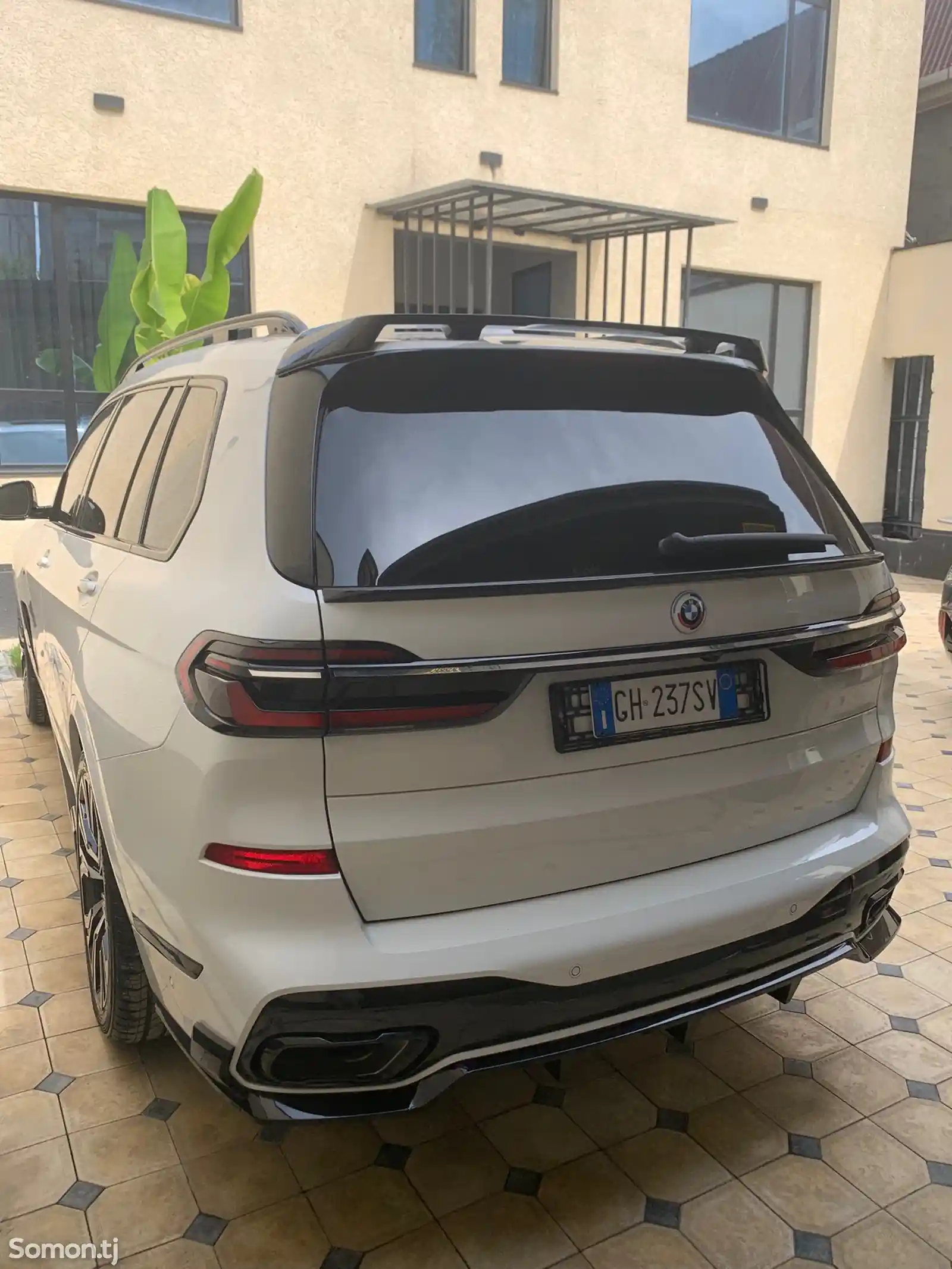 BMW X7, 2023-2