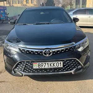 Toyota Camry, 2016