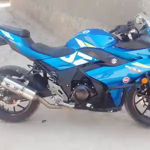 Мотоцикл Suzuki gsx r 250