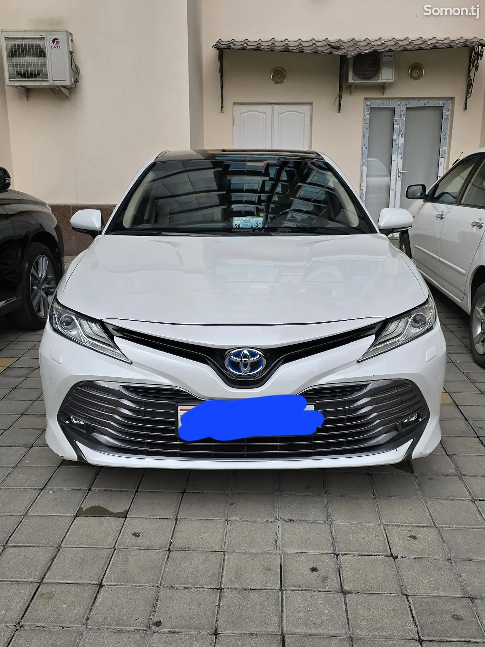 Toyota Camry, 2018-1