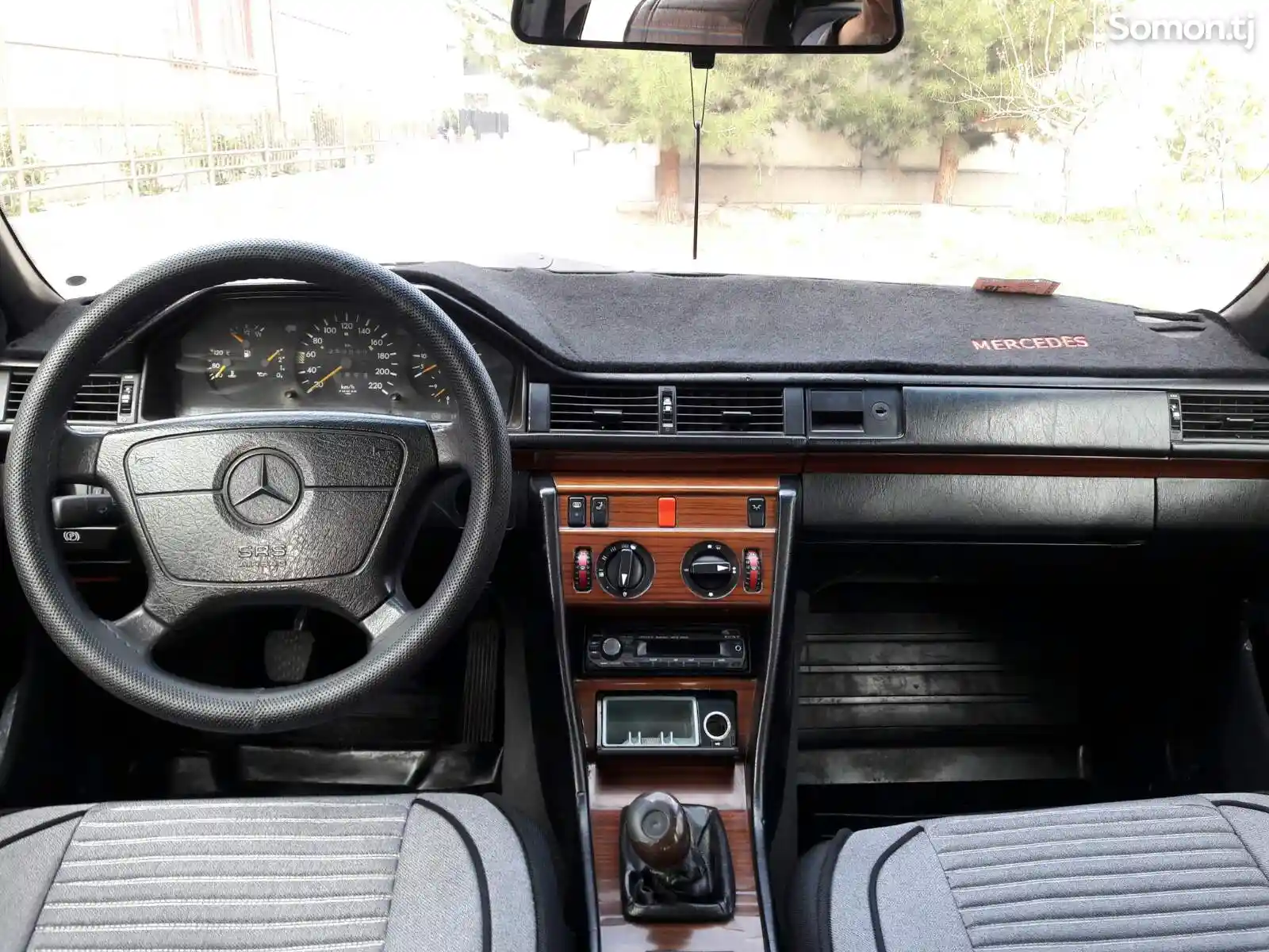 Mercedes-Benz W124, 1994-5