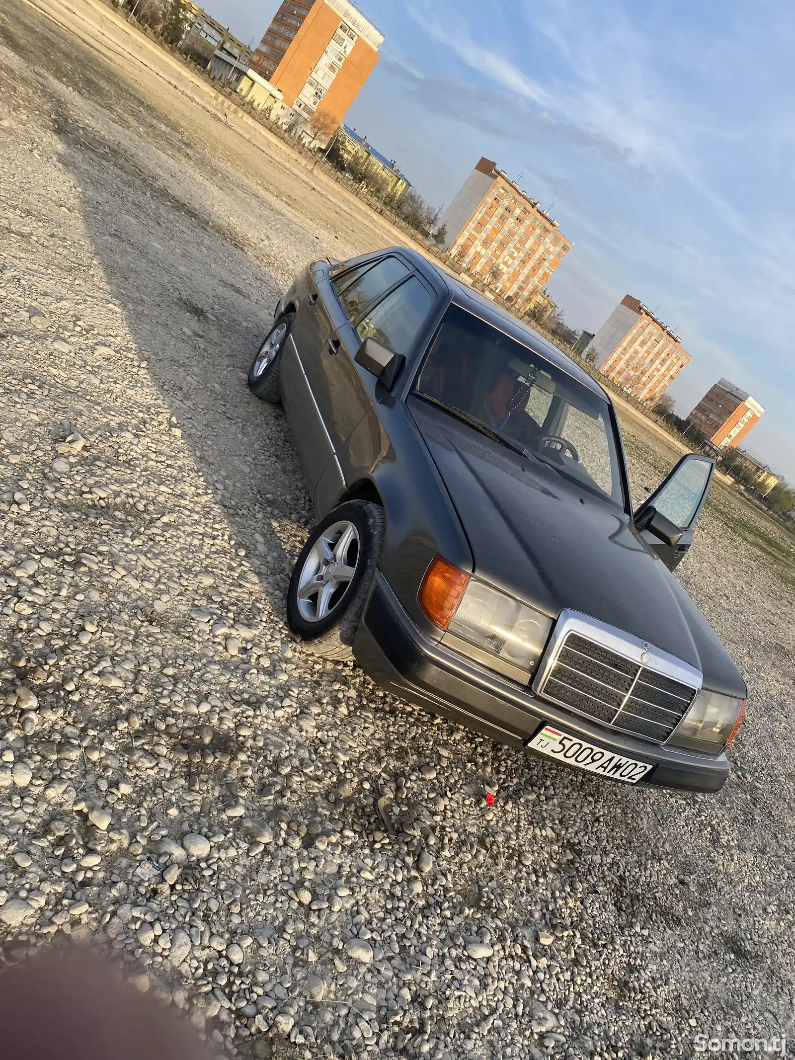 Mercedes-Benz W124, 1990-6