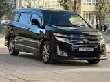 Nissan Elgrand, 2015-5