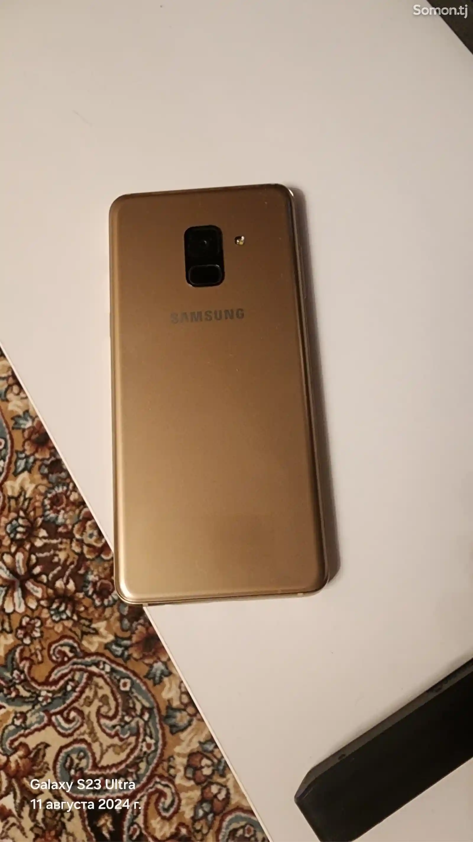 Samsung Galaxy A8-1