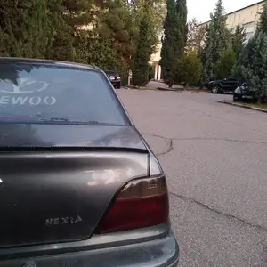 Daewoo Nexia, 1995