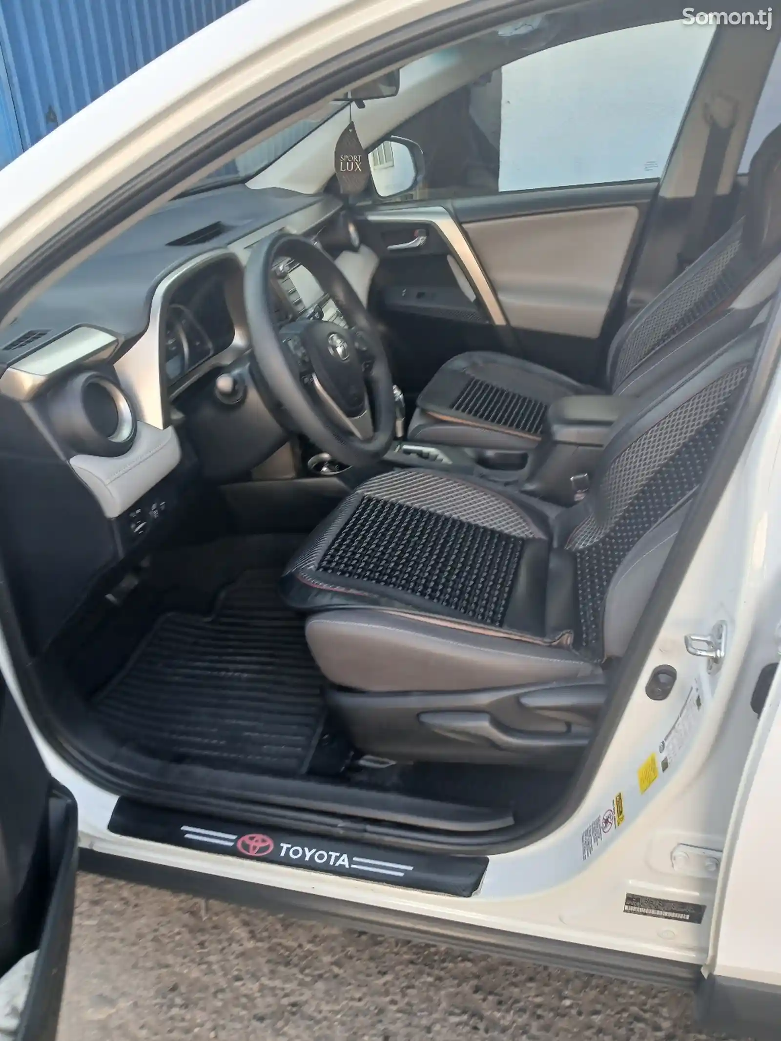 Toyota RAV 4, 2014-13