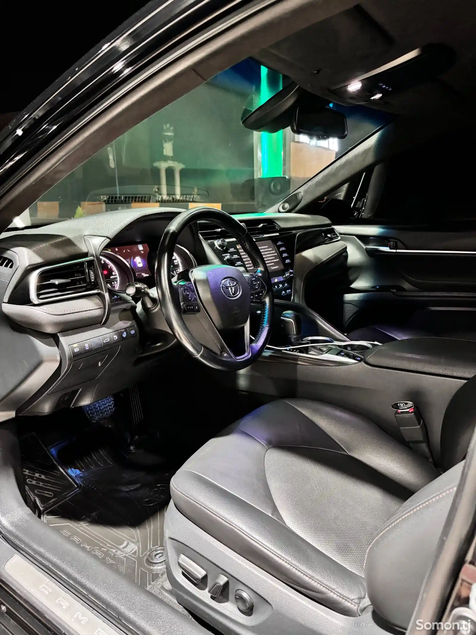 Toyota Camry, 2018-6