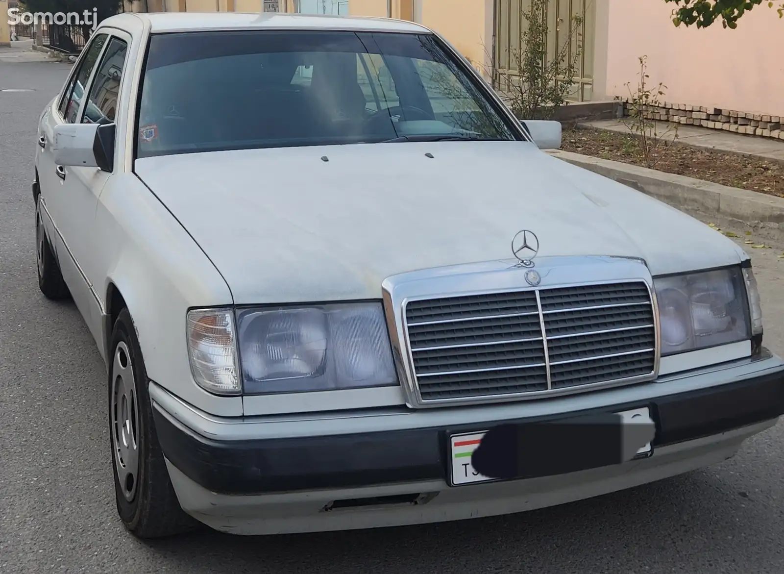 Mercedes-Benz W124, 1988-1