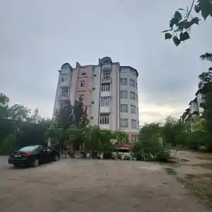 4-комн. квартира, 4 этаж, 110 м², 33 мкр