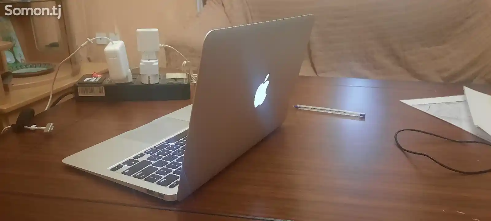 Ноутбук MacBook Air 11 Inch-2