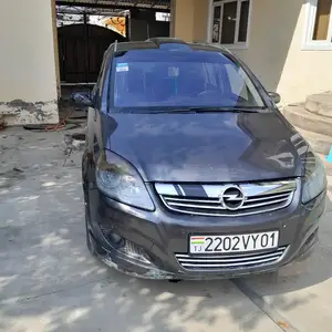 Opel Zafira, 2009