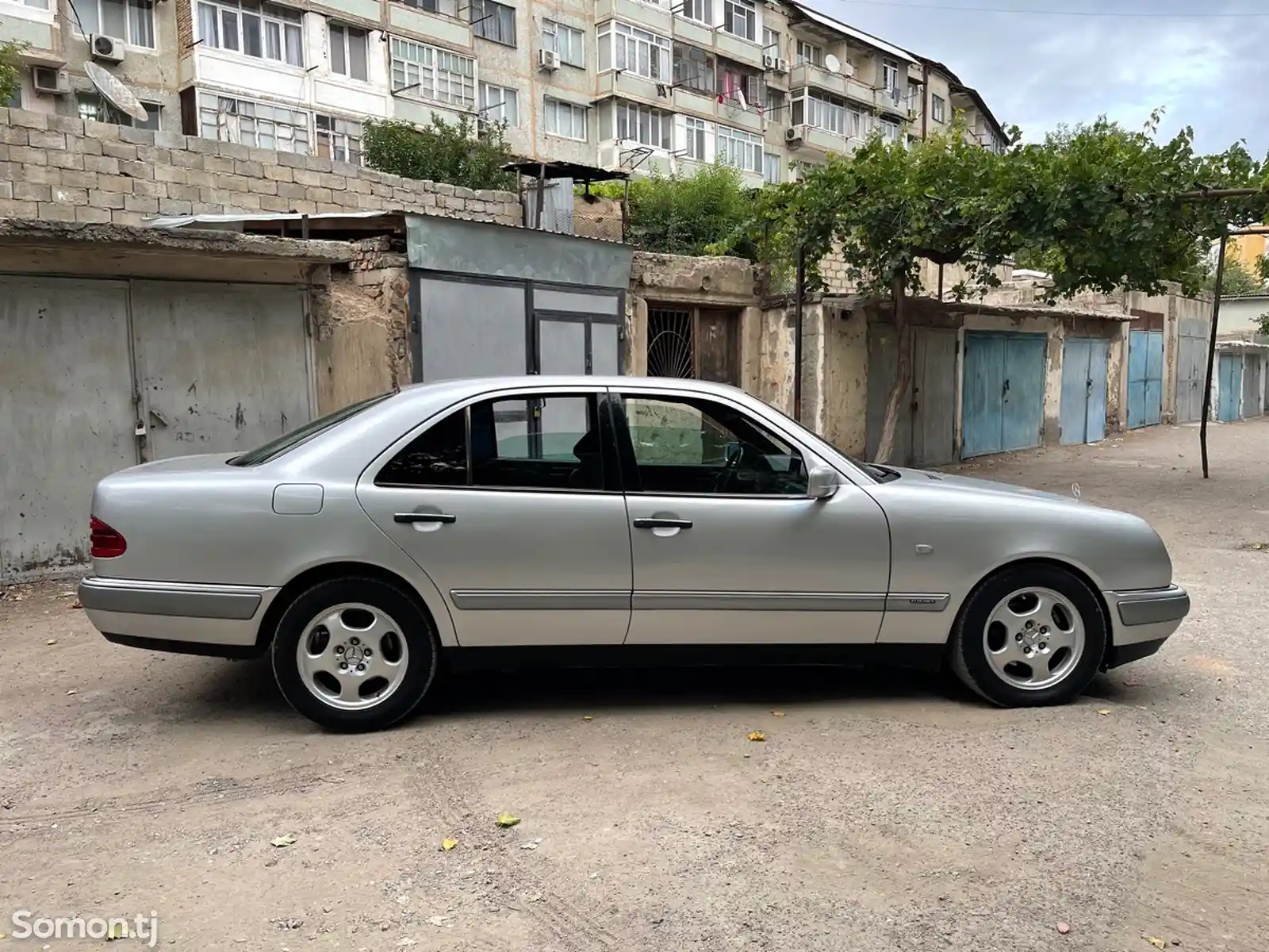 Mercedes-Benz E class, 1998-5