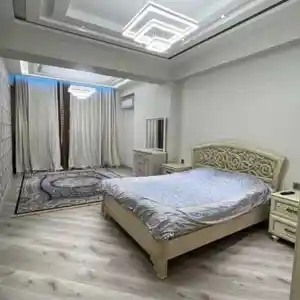 1-комн. квартира, 9 этаж, 66 м², Дом печати Пайкар