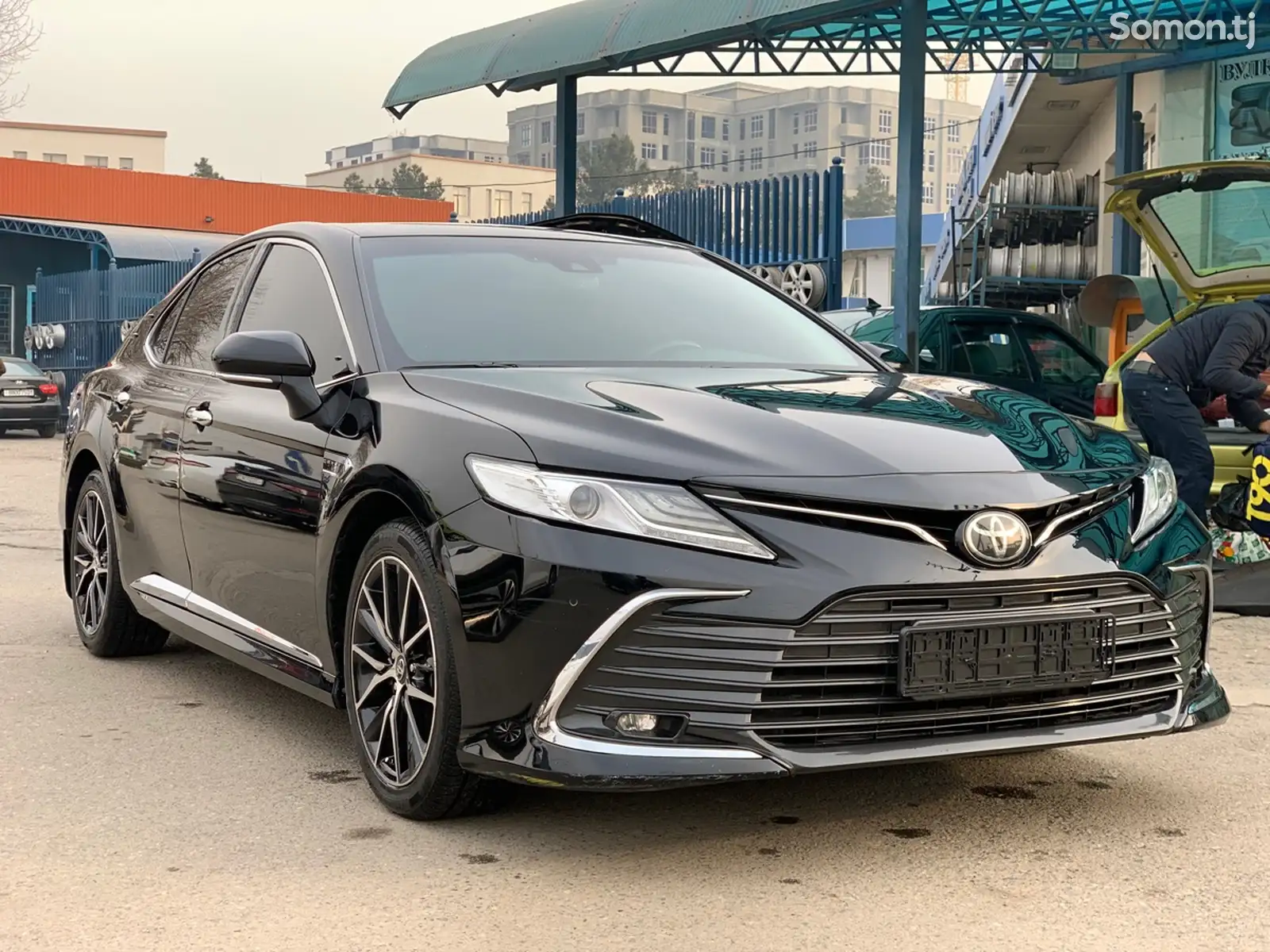 Toyota Camry, 2018-1