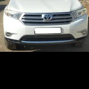 Toyota Highlander, 2013