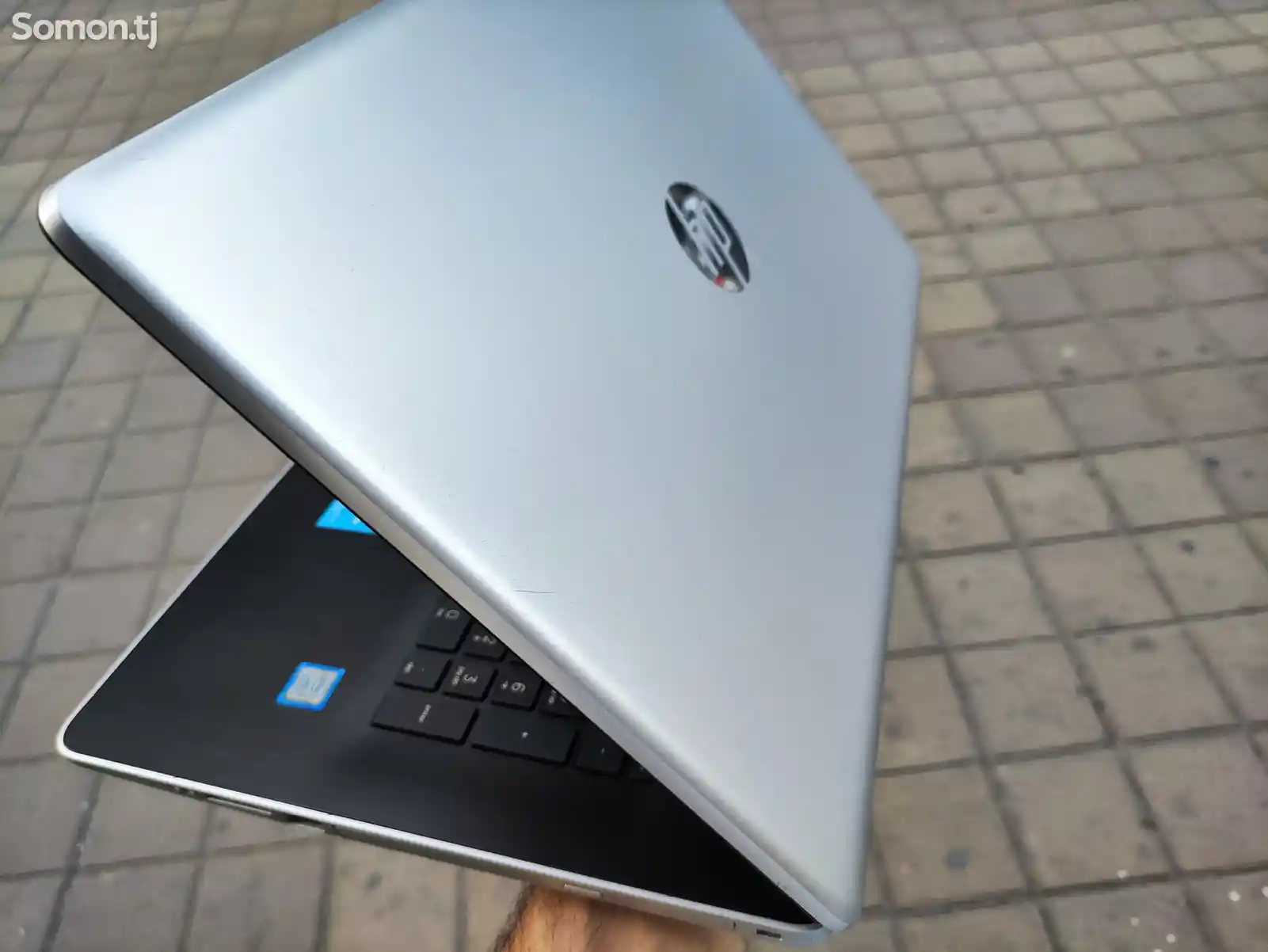 Ноутбук HP Core i7 8gb/2TB 17.3 inch-7