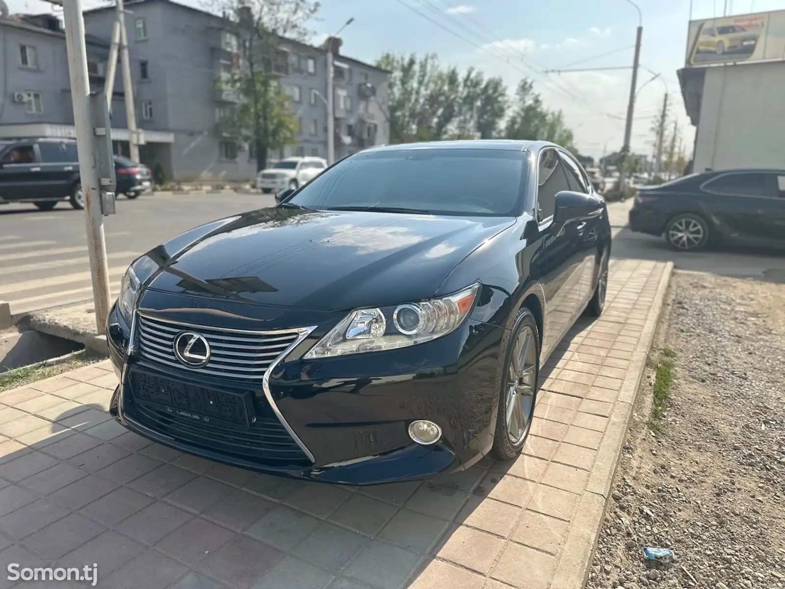 Lexus ES series, 2013-1