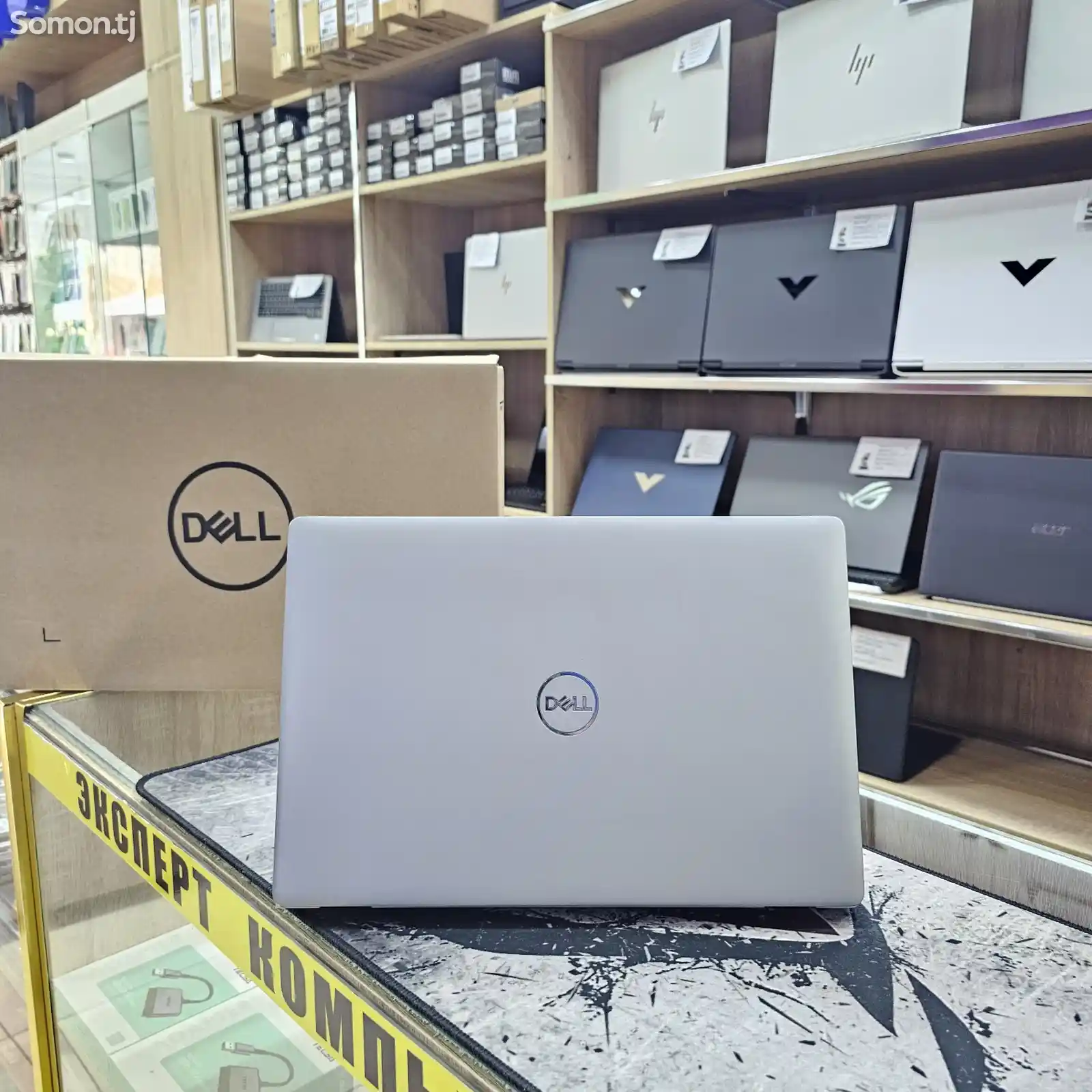 Ноутбук Dell Latitude intel i7-10610U 16/256-1