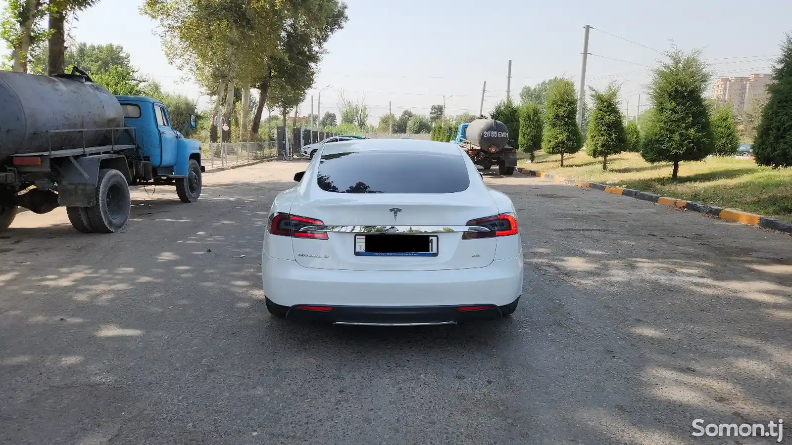 Tesla Model S, 2014-7