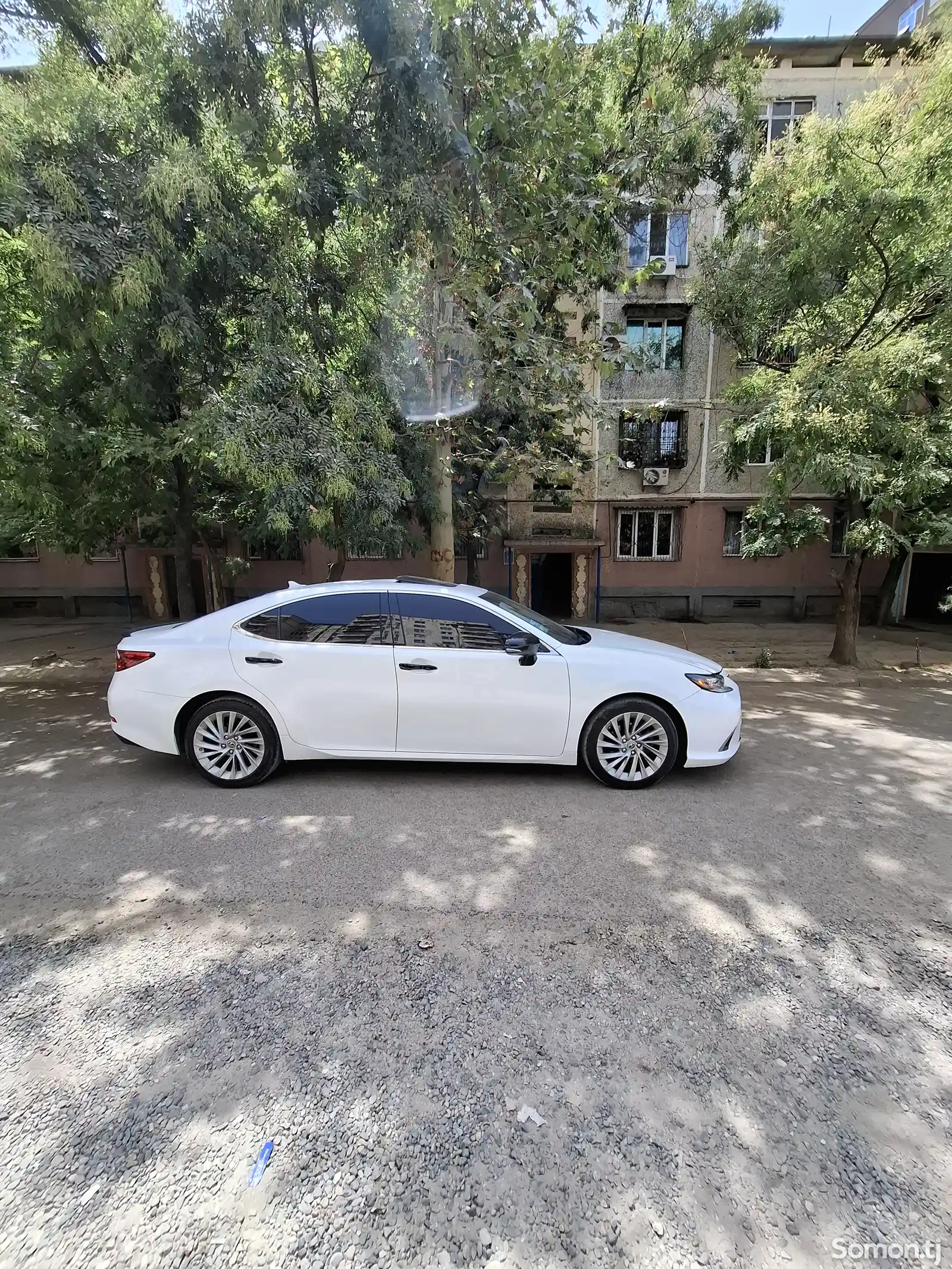 Lexus ES series, 2015-5