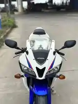 Мотоцикл Honda CBR 600RR-9