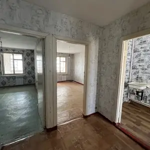 2-комн. квартира, 5 этаж, 55 м², 102 мкр