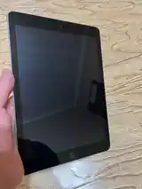 Планшет Apple iPad-5