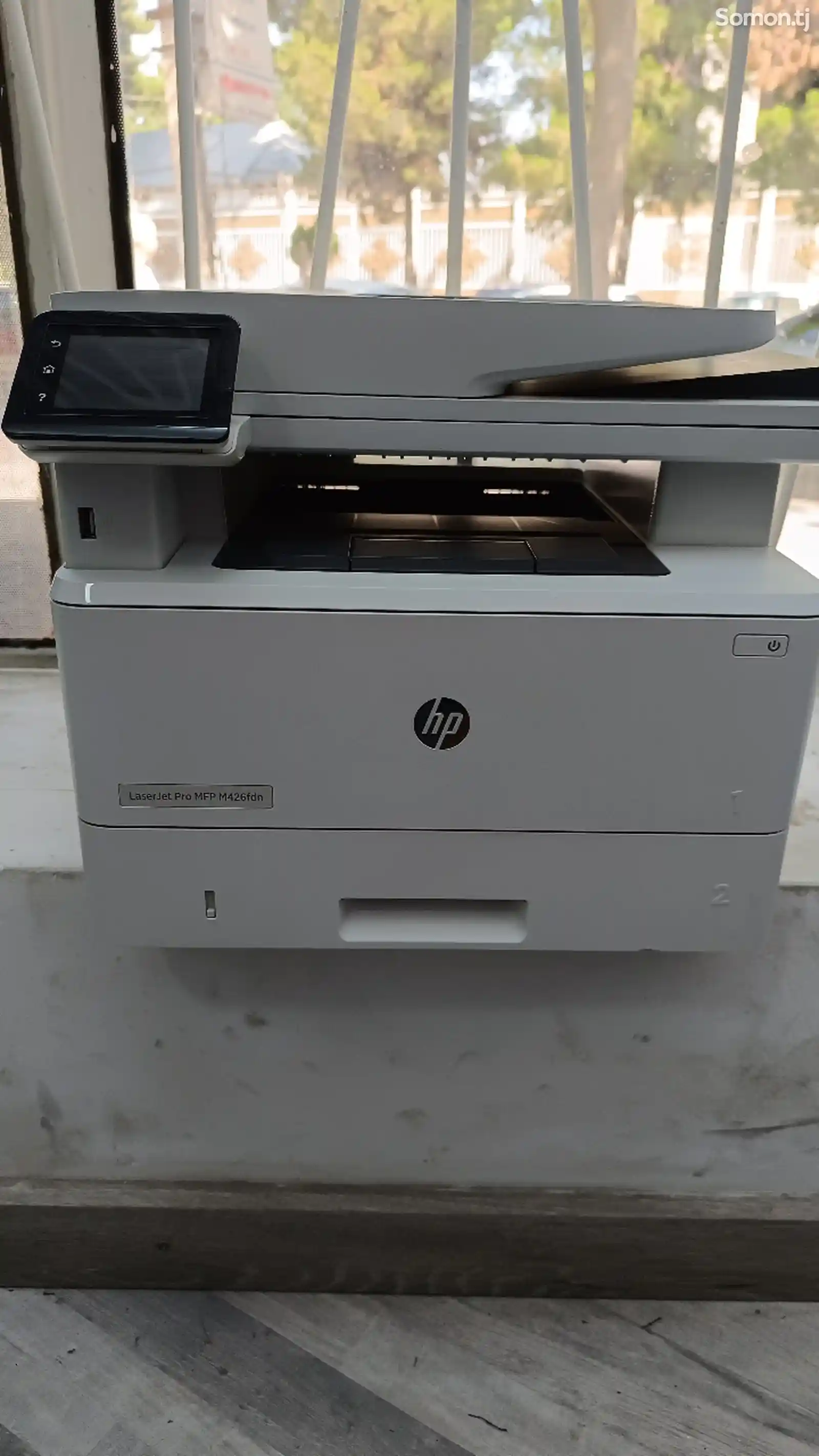 Принтер hp lazerJet Pro MFP M426fdn-1