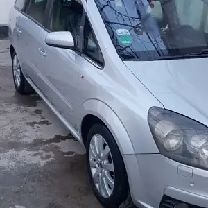 Opel Zafira, 2007