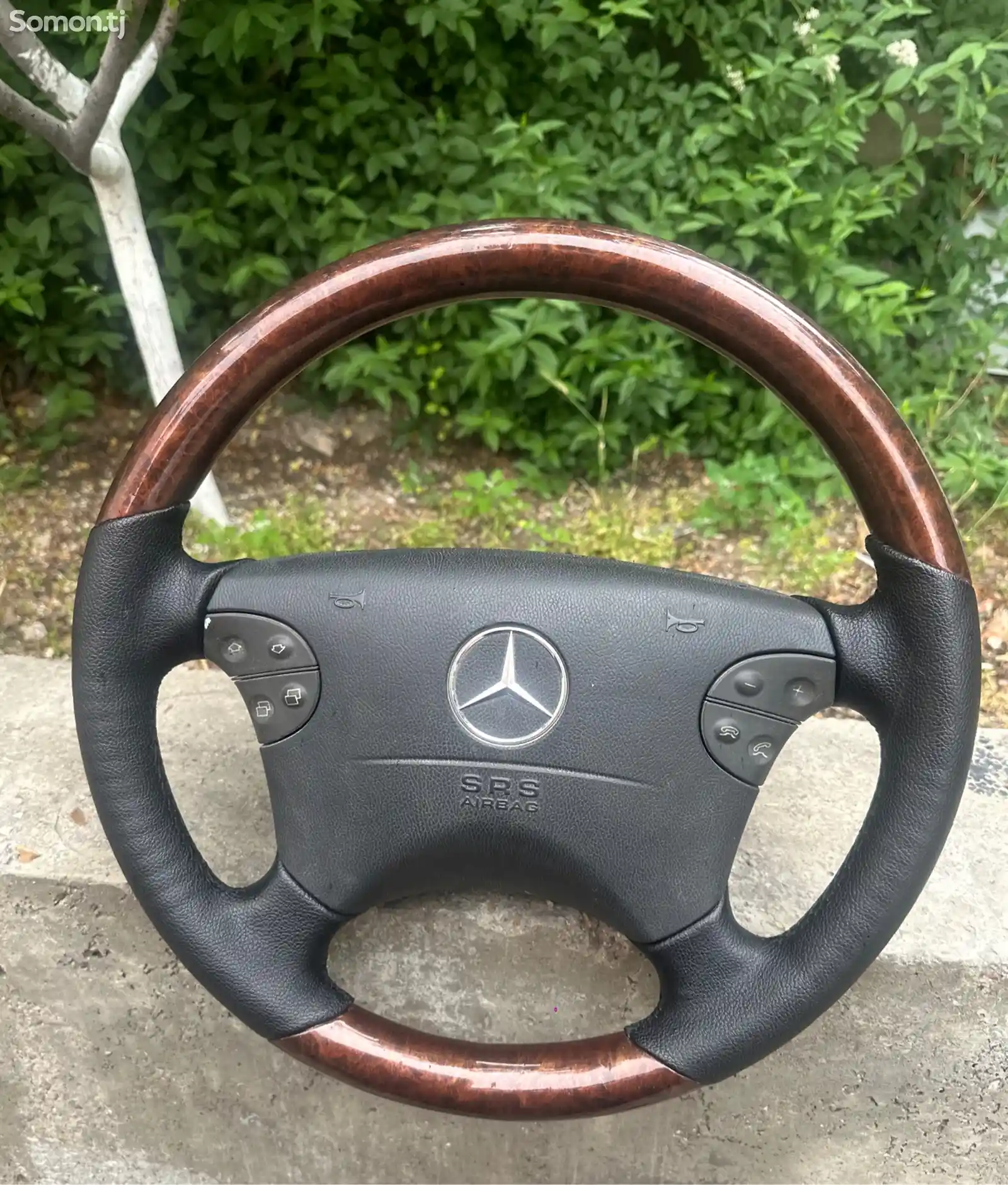 Руль мебельный на Mercedes Benz-1