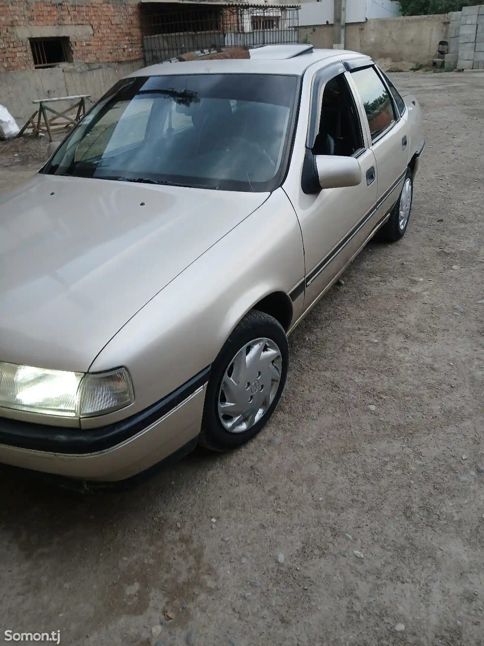 Opel Vectra A, 1992-3