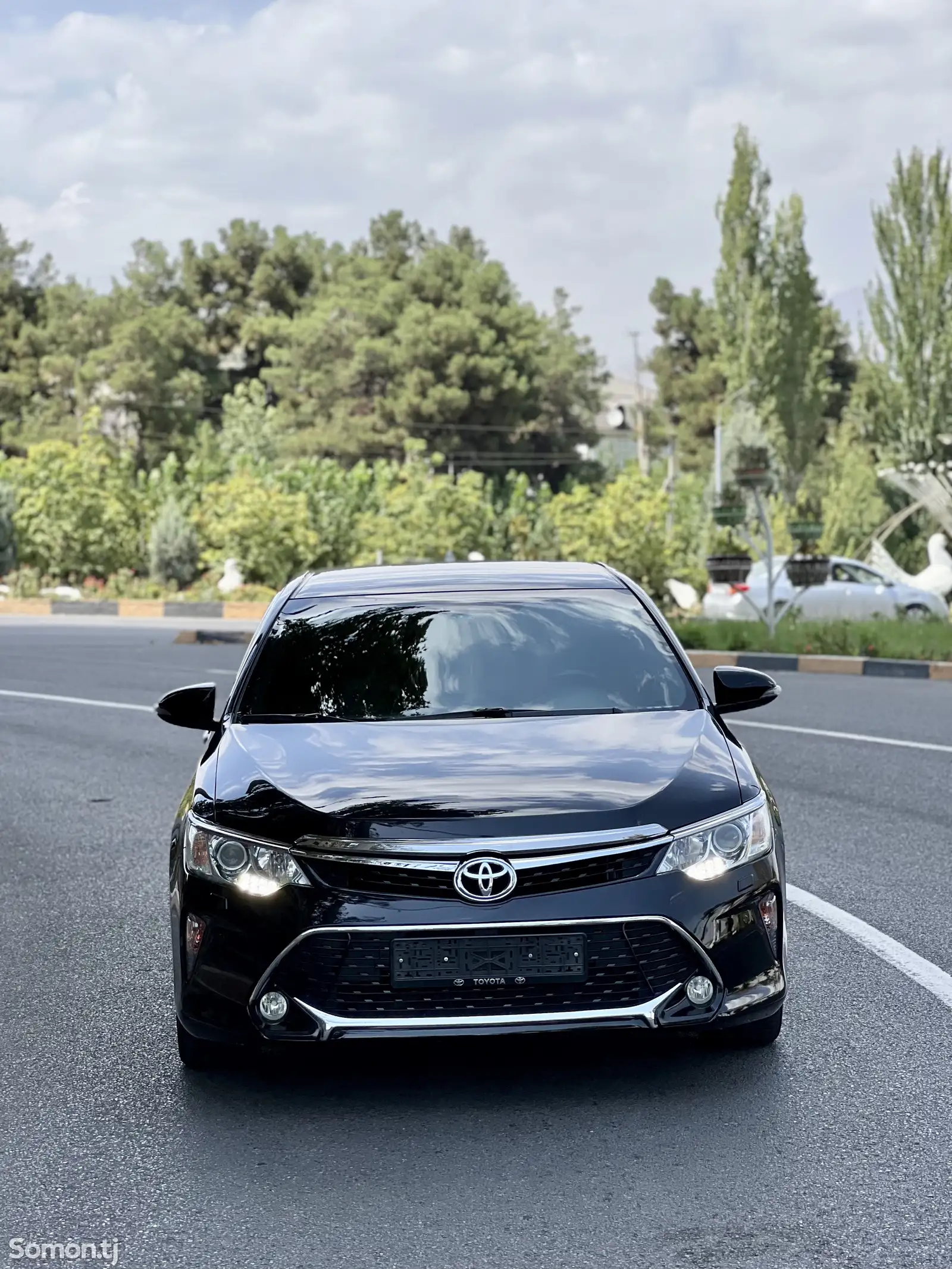 Toyota Camry, 2016-1