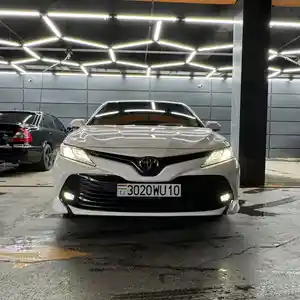 Toyota Camry, 2019