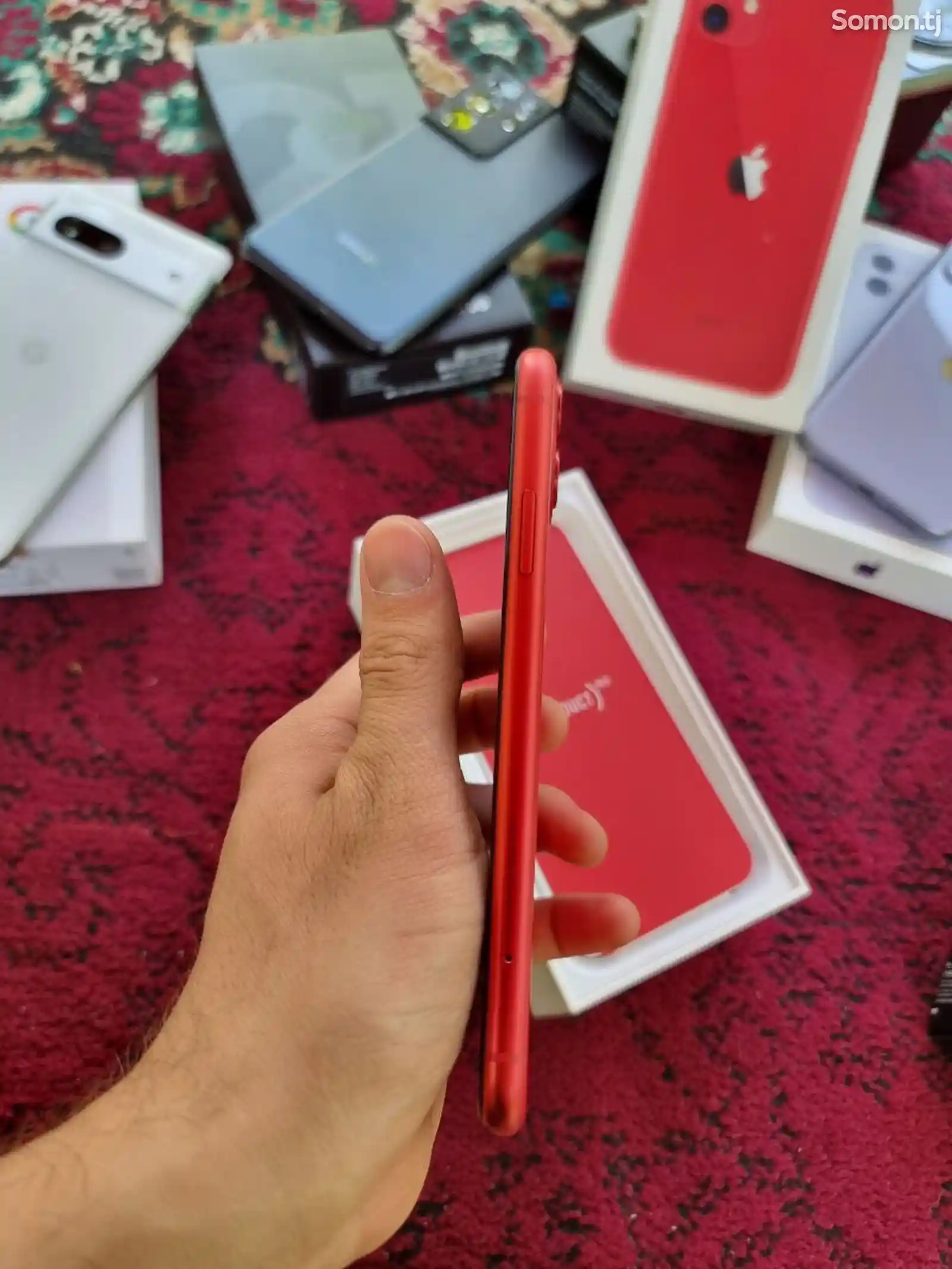 Apple iPhone 11, 64 gb, Product Red-3