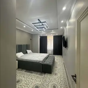 2-комн. квартира, 13 этаж, 70м², Дом Печать