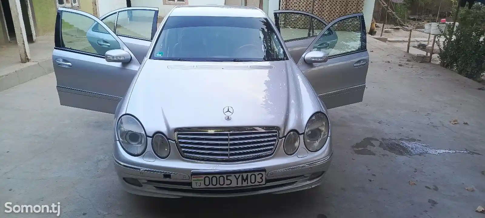 Mercedes-Benz E class, 2004-1