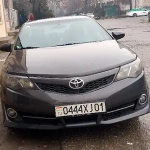 Toyota Camry, 2014