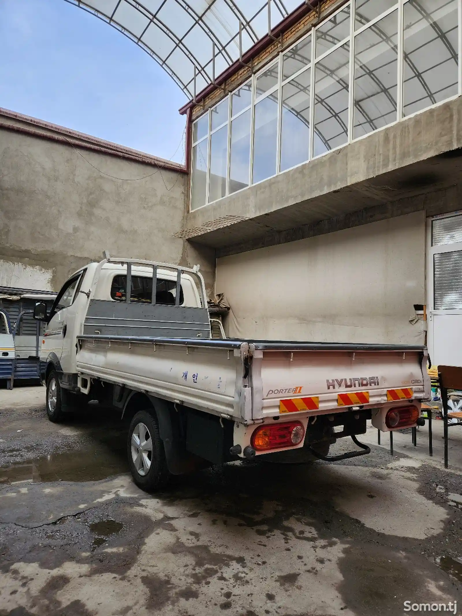 Бортовой автомобиль Hyundai Porter 2 Gold-4