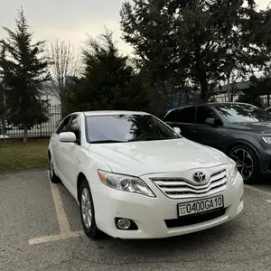 Toyota Camry, 2009