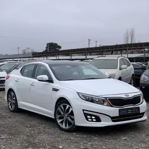 Kia K5, 2015