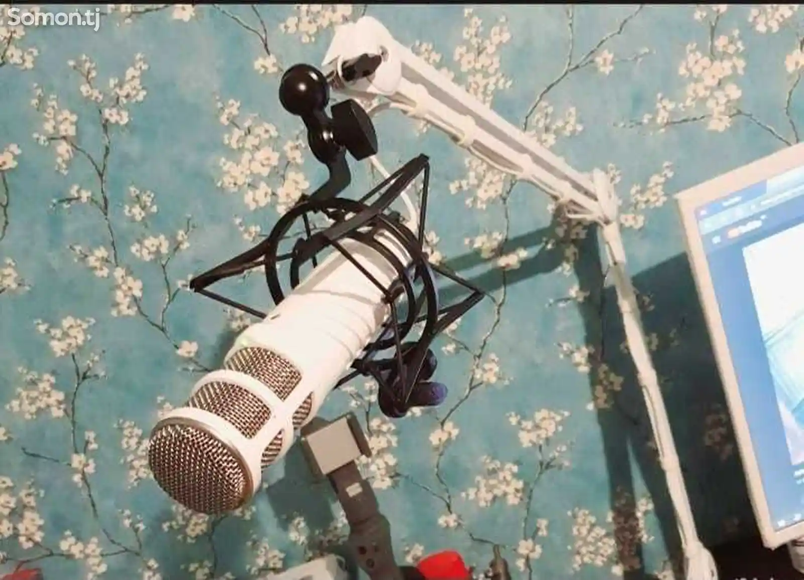 Микрофон Rode Podcaster-5