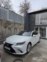 Lexus ES series, 2013-9