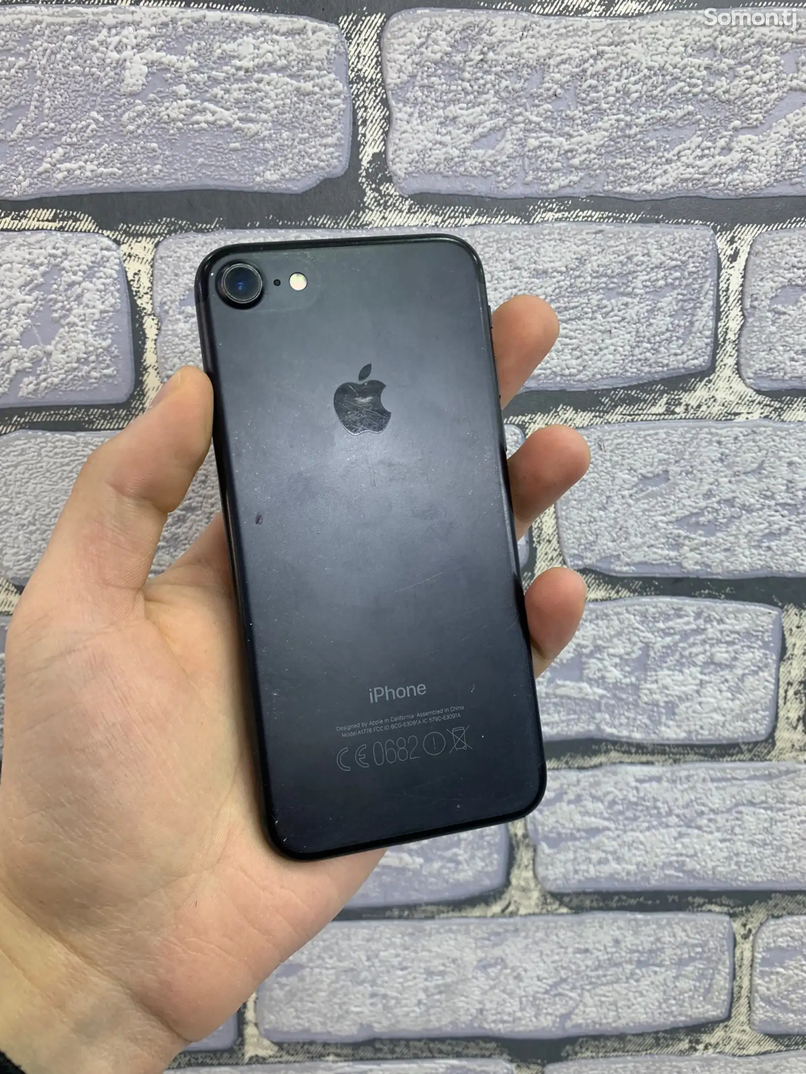 Apple iPhone 7, 32 gb-1