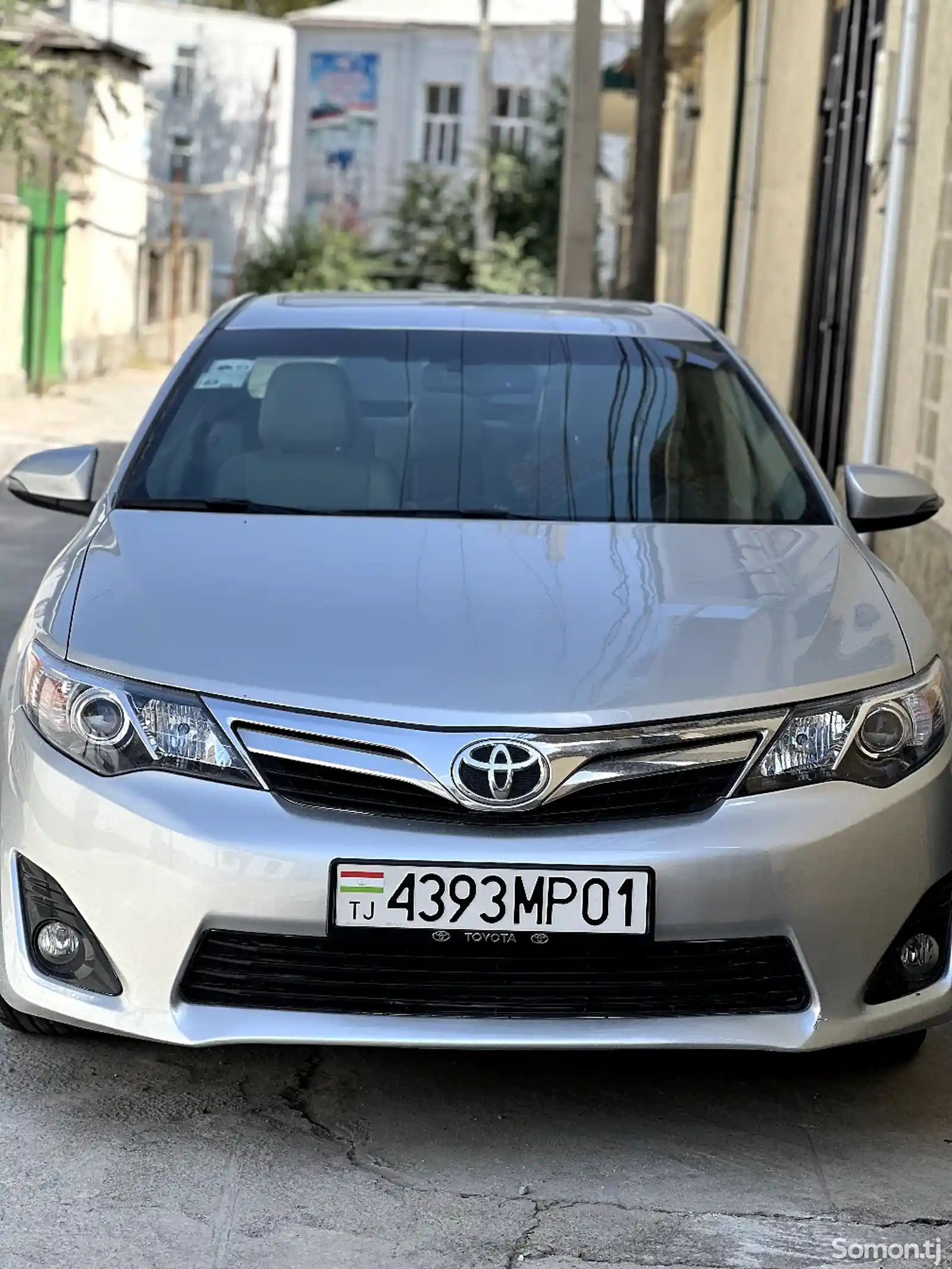 Toyota Camry, 2012-1