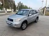 Toyota RAV 4, 2004-8