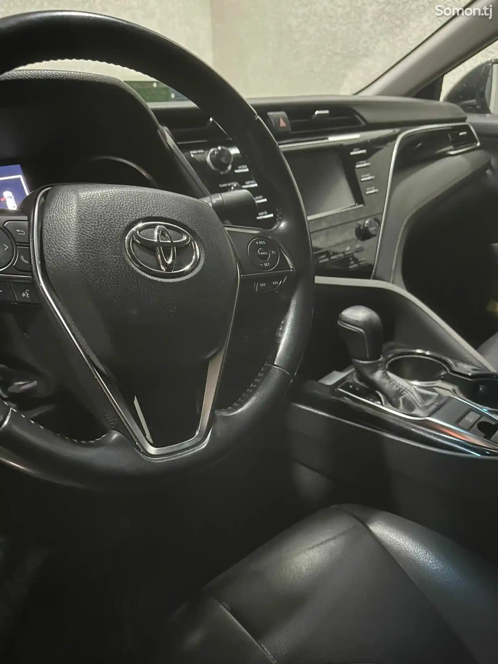 Toyota Camry, 2019-6