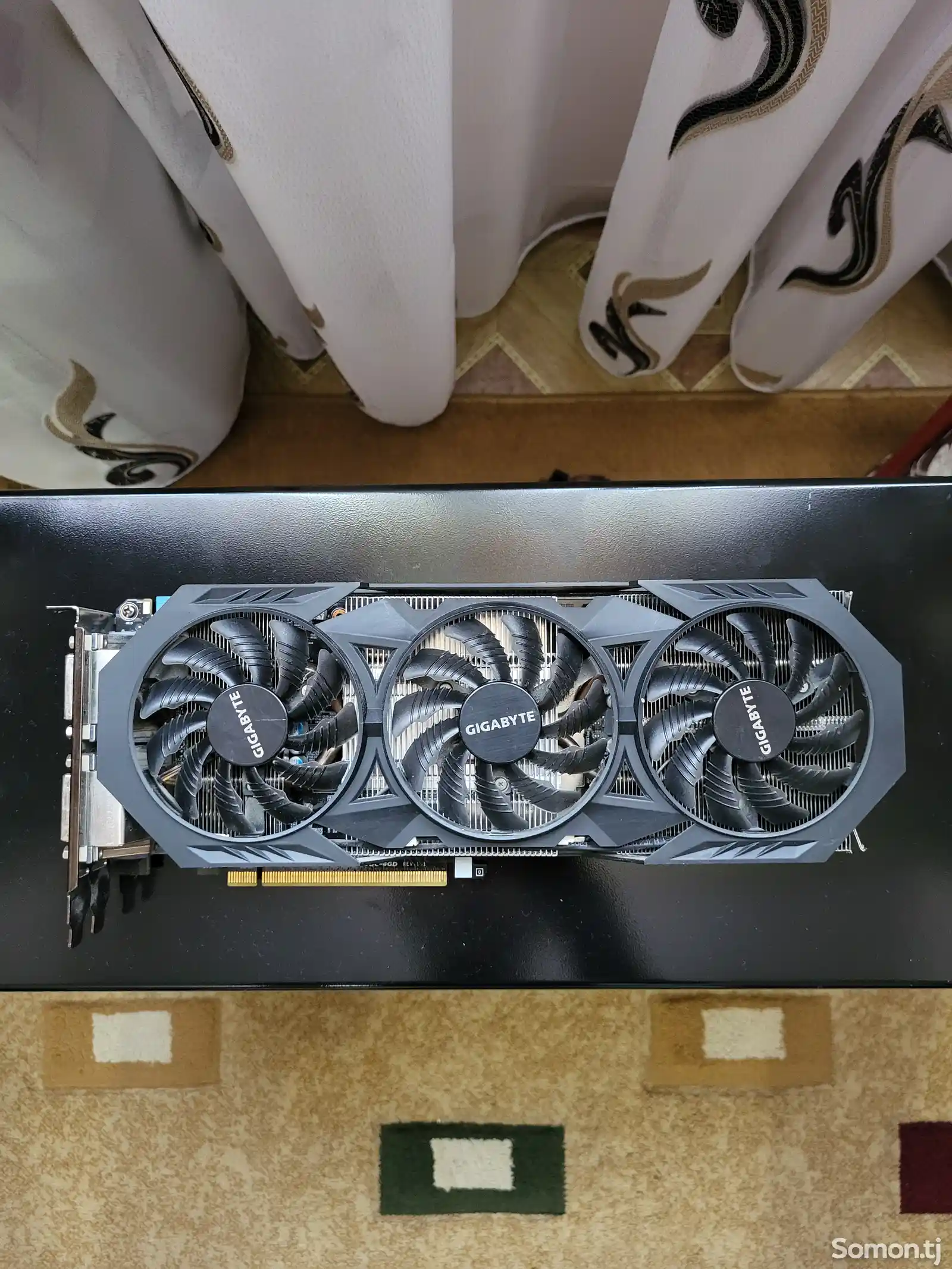 Видеокарта Gigabyte GTX 970 Windforce 3x-1